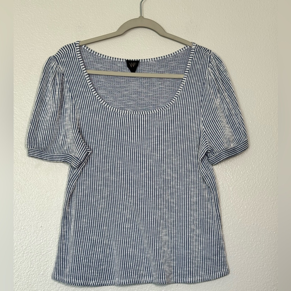 W5 Scoop Neck Blue/White Striped Top Blouse Size Large